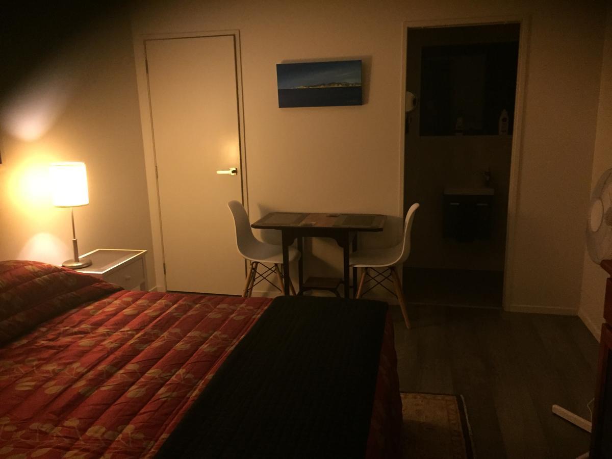 Accommodation In Frimley Hastings Zewnętrze zdjęcie